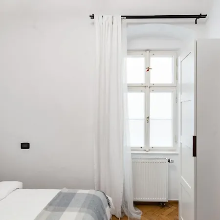 Art In The Heart Of Old Town Apartment